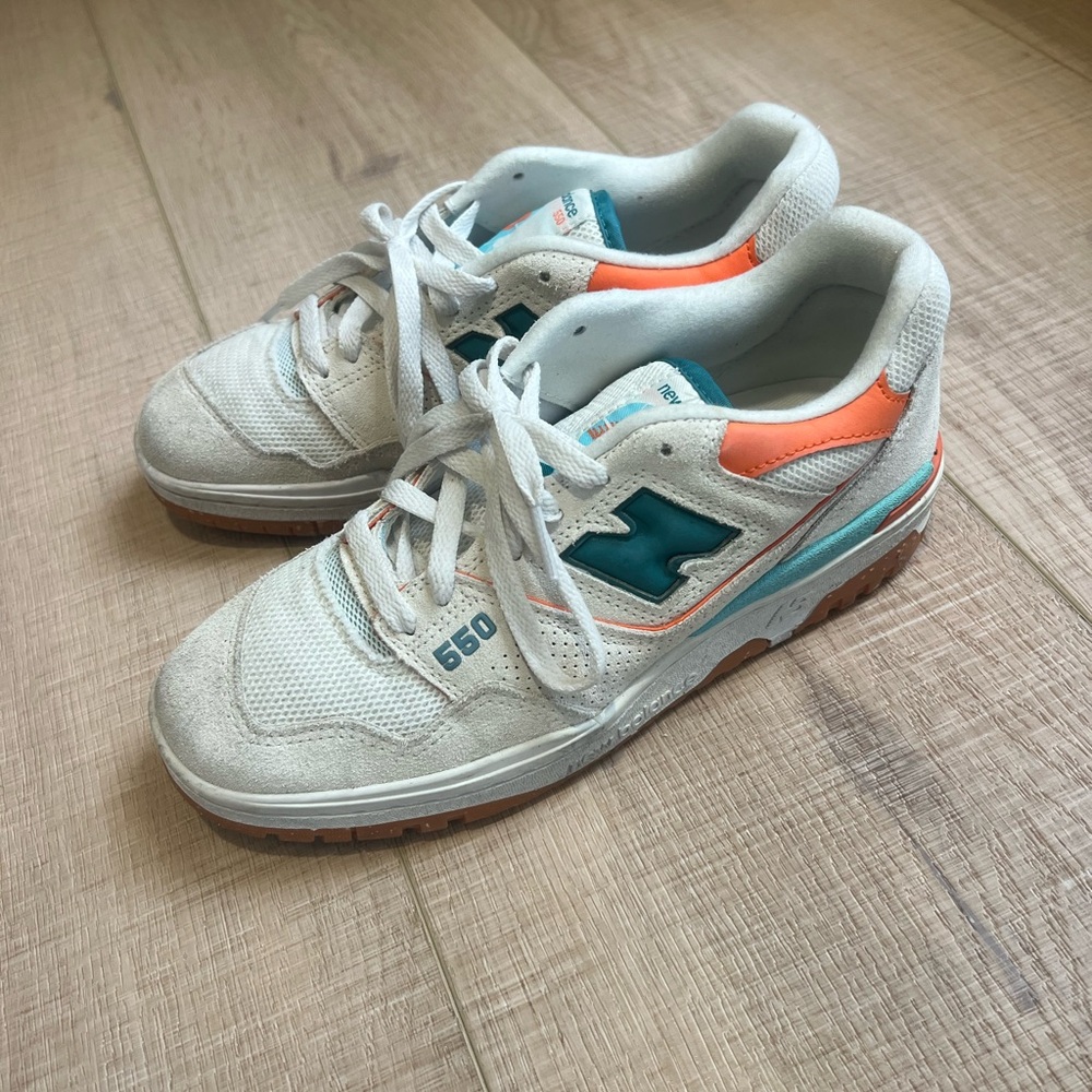 New Balance 550 Mixed Media Low-Top Sneakers